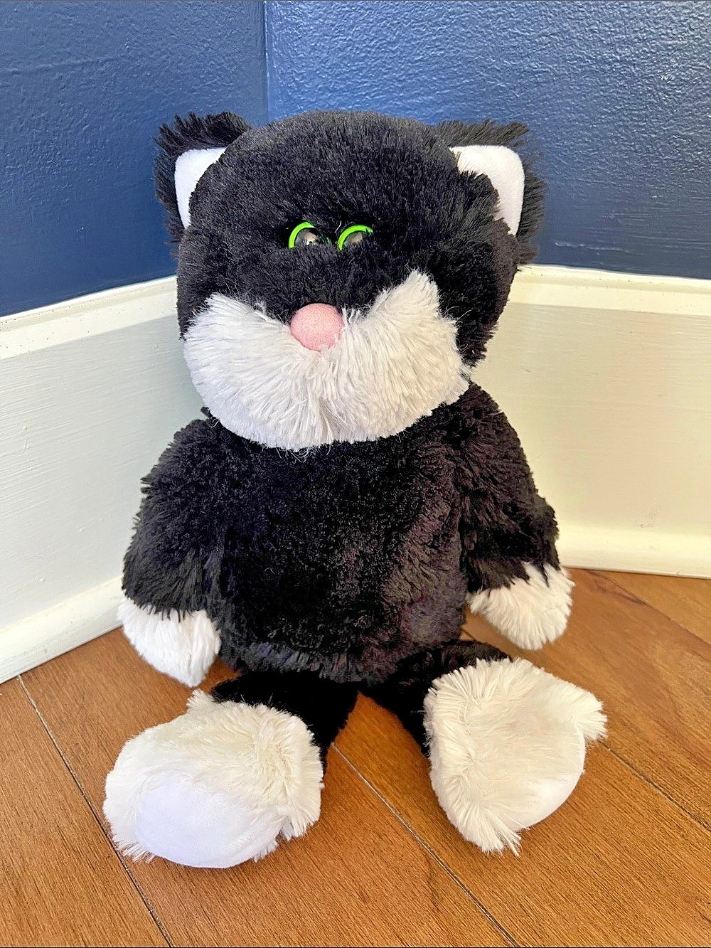 Ty Bessie the 12 inches Cat Plush Black & White Attic Treasures 2017 Green Eyes